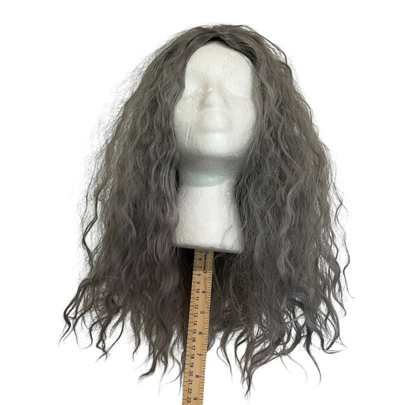 Women Long Curly Wavy Synthetic Grey Silver wig Heat Resistant Natural look NWOT - Picture 1 of 14
